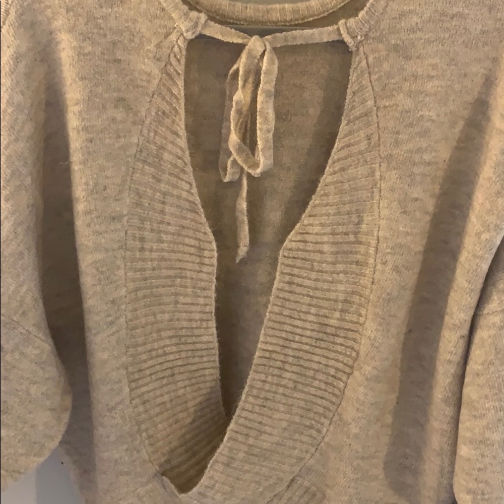 Open Back Sweater - Picture 3 of 3